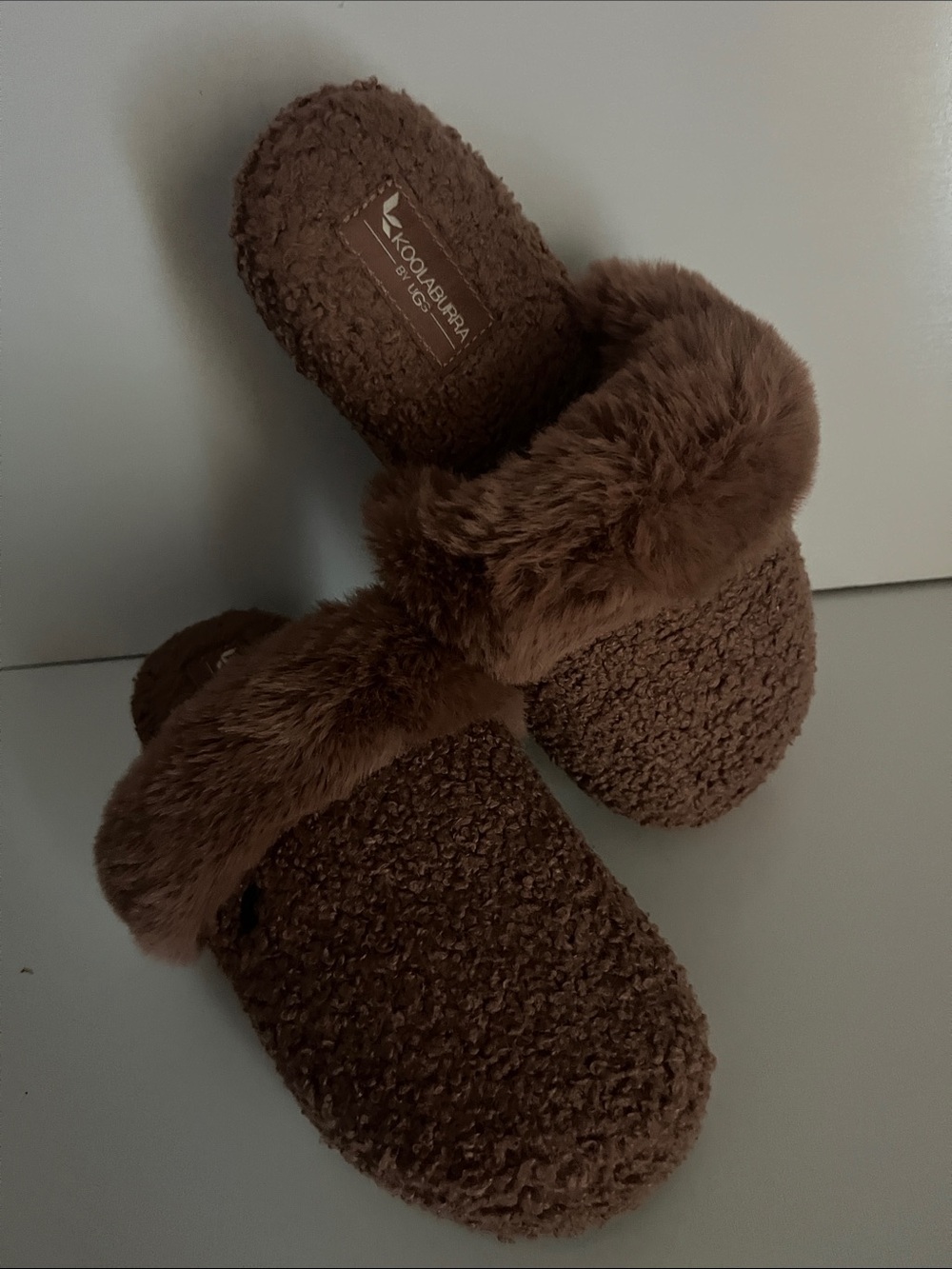 Koolaburra Size 6 Brown Plush Faux-Shearling Slide Slippers